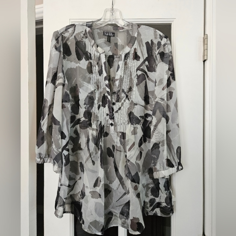 Nicole Miller sheer 3/4 sleeve tunic top size‎ large